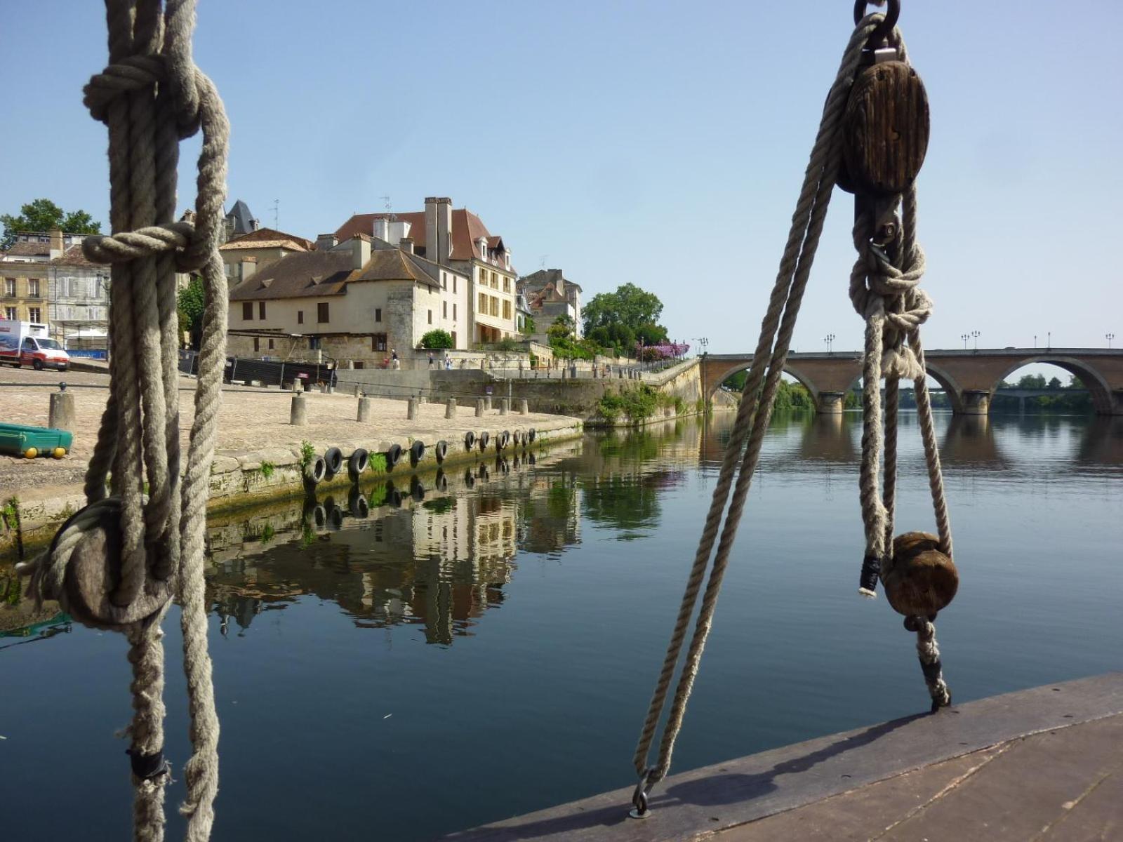 Hotel De France แบร์เฌอรัก ภายนอก รูปภาพ