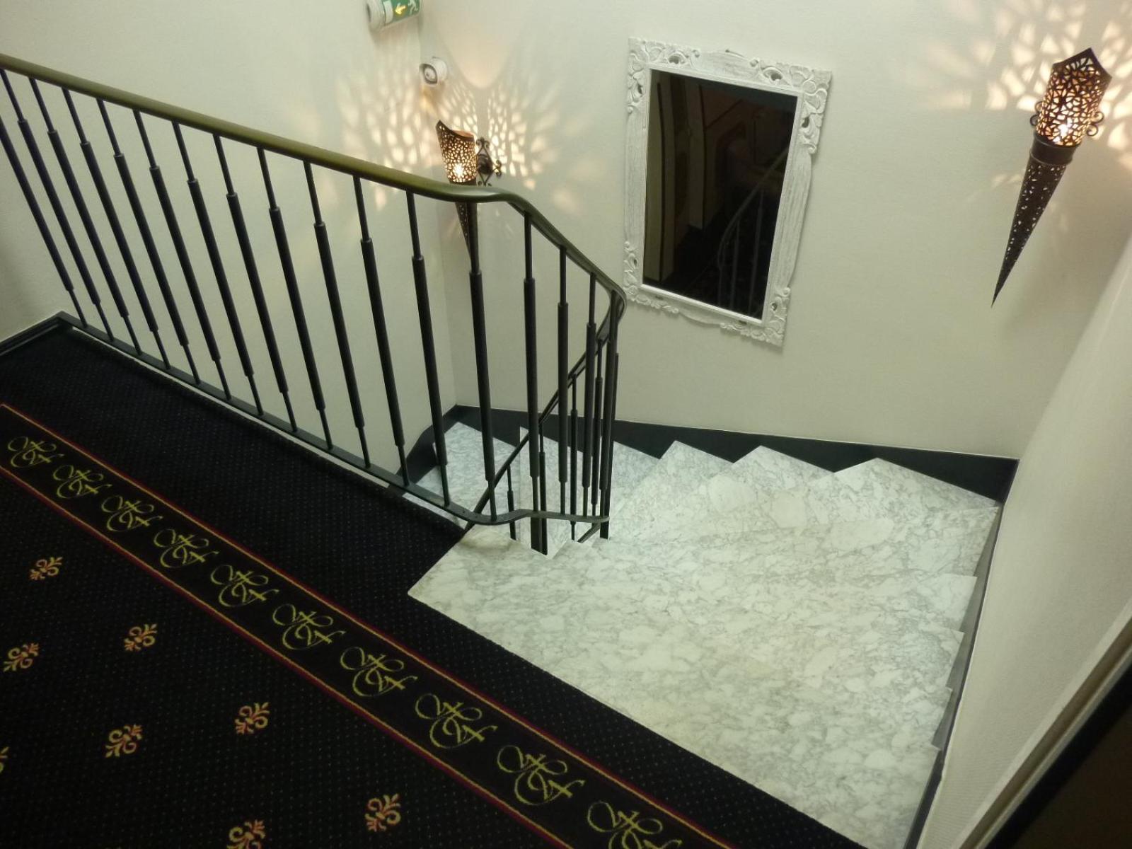 Hotel De France แบร์เฌอรัก ภายนอก รูปภาพ